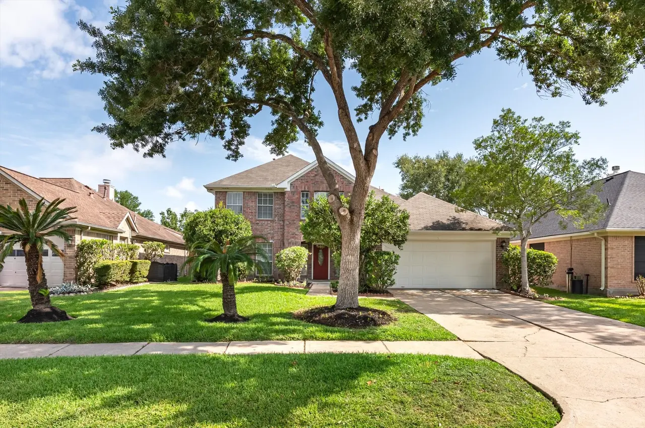 Sugar Land, TX 77498 | 4 beds | 2.5 baths | $342,000